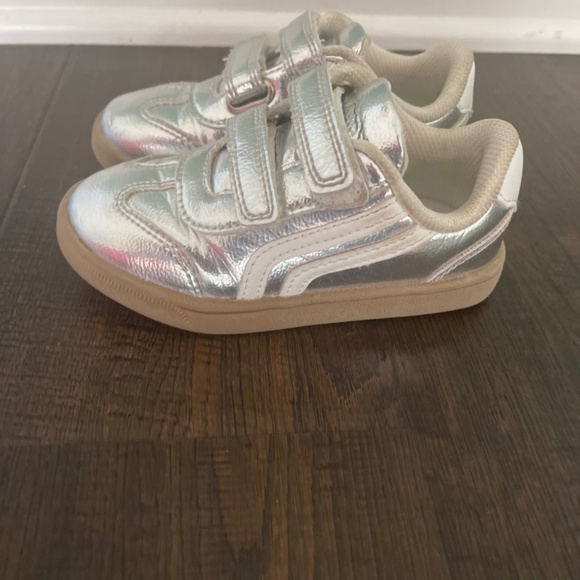 Toddler shoe 8c - Picture 2 of 3